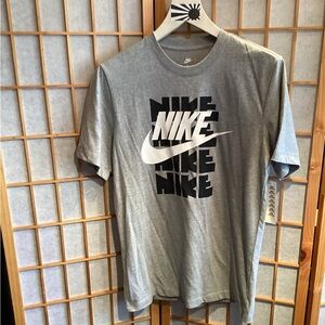 The Nike Tee Graphic Logo Tee Grey Men's Size Medium